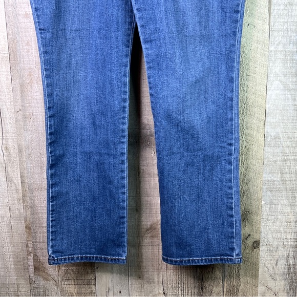Lee Petite Size 12 Relaxed Fit Straight Leg High Rise Instantly Slims Jeans - Picture 3 of 13